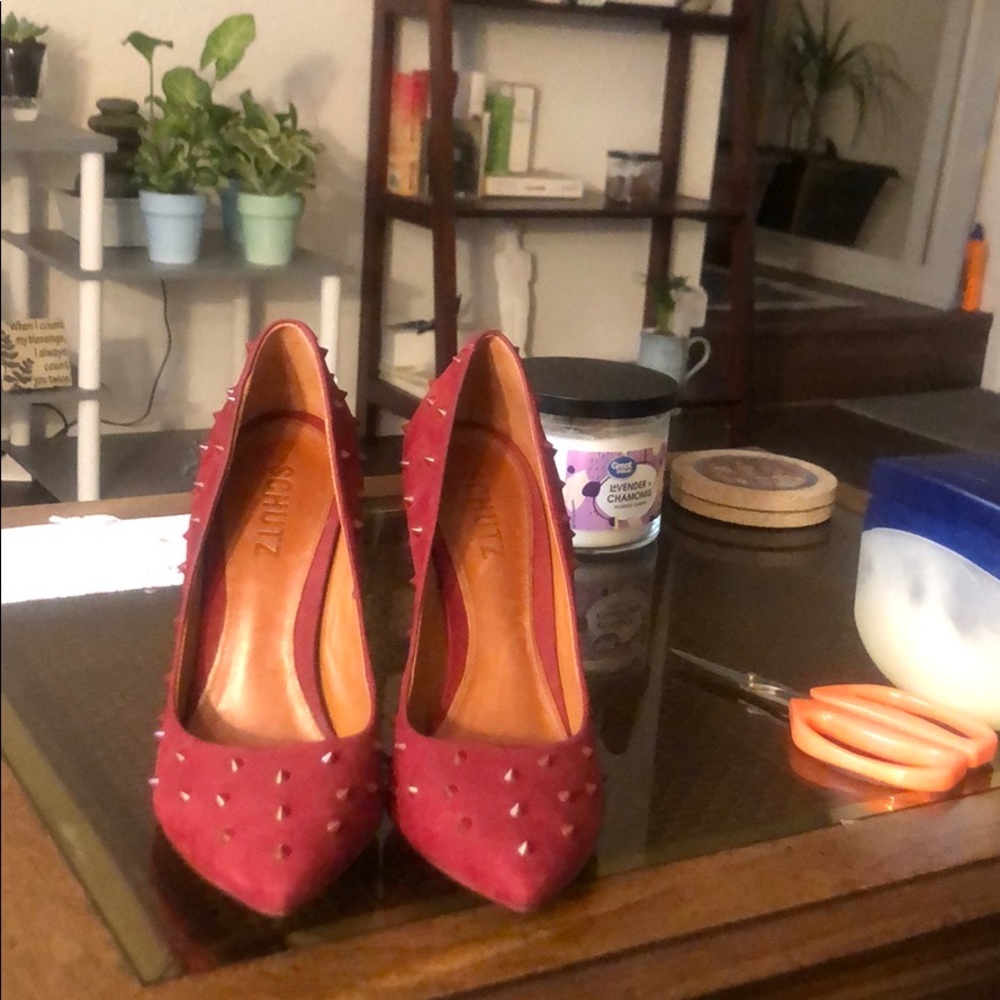 Elegant heel red